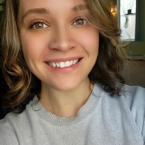 Meet your Posher, Stephanie